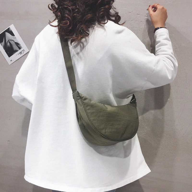 Heidi-Mode | Damenumhängetasche Half Moon mit Verstellbarem Riemen - Image 17