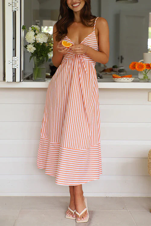 Heidi-Mode | Rosiedress V-Ausschnitt Schnürung Gestreiftes Midi Cami Kleid - Image 5