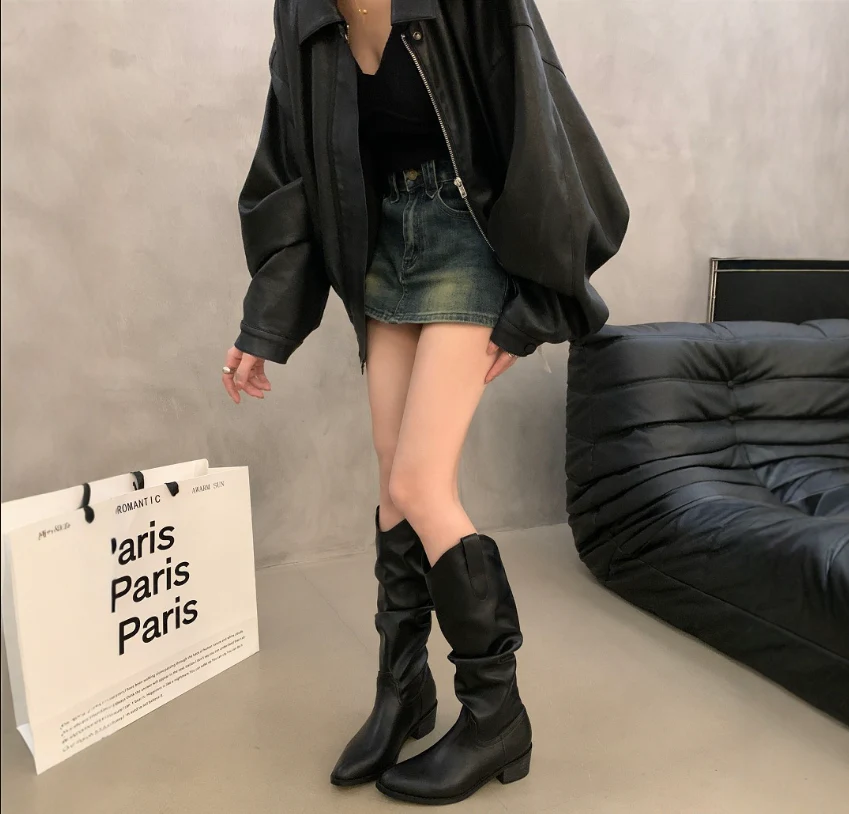 Heidi-Mode | Vintage-Stiefel Aus Wildleder mit Rüschen - Image 7