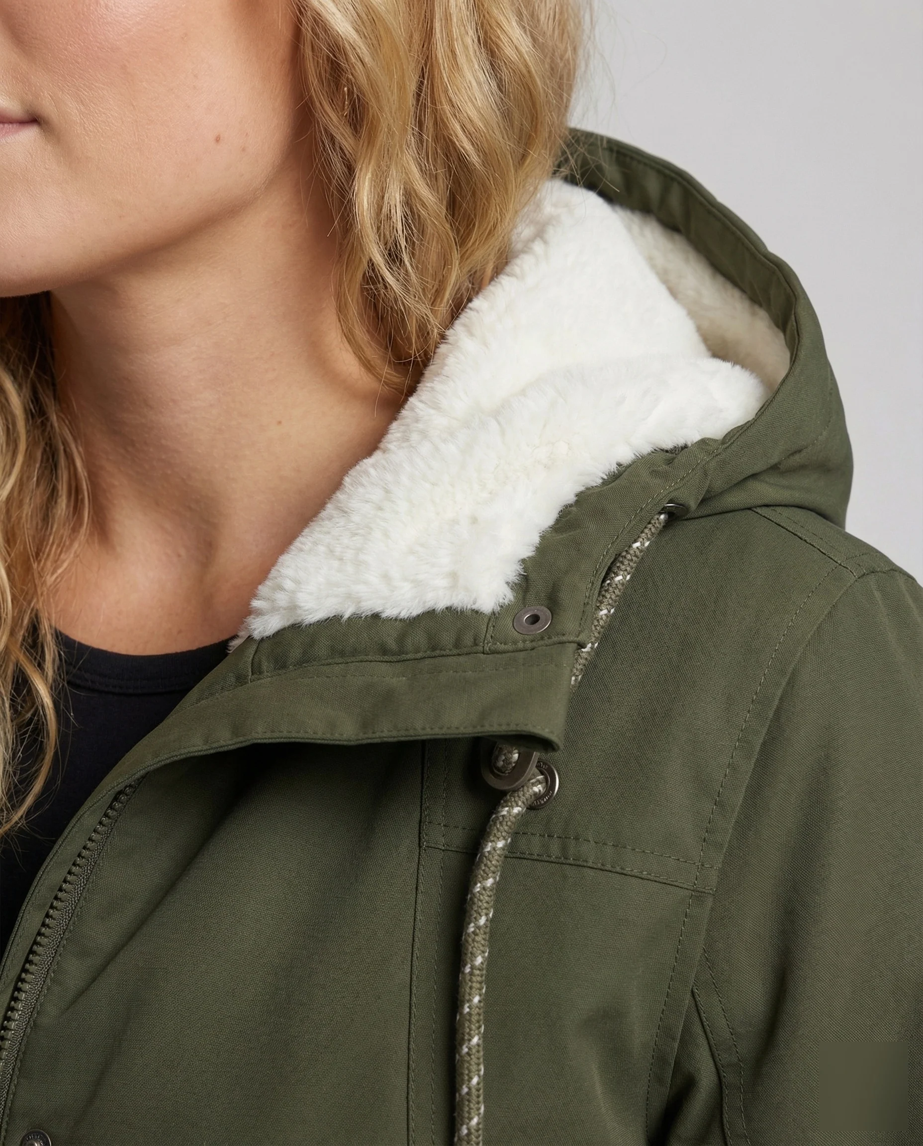 Damen Mittellange Winterjacke mit Kapuze & Wattierter Fütterung | Heidi-Mode - Image 4