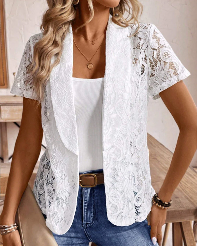 Heidi-Mode | Weißer Kurzärmeliger Spitzenblazer mit Revers - Image 4