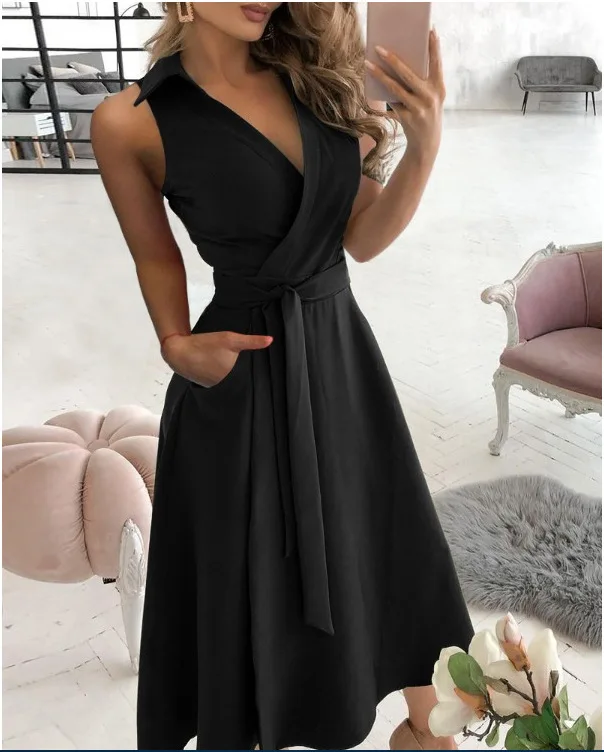 Heidi-Mode | Wickelkleid Ärmelloses Kragenloses Design Vorteilhaftes Taillenband Knielang