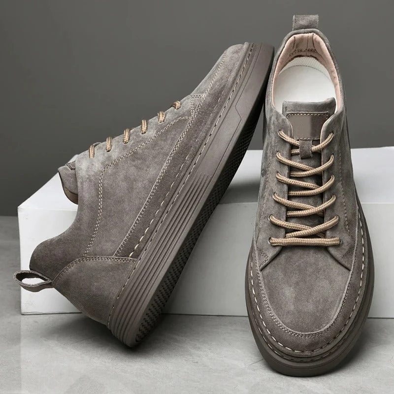 Heidi-Mode | Wildleder Low Top Sneaker - Image 12