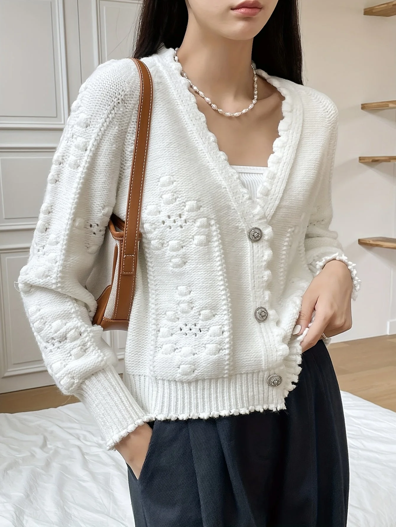 Heidi-Mode | Zeitlose und Elegante Strickjacke - Image 3