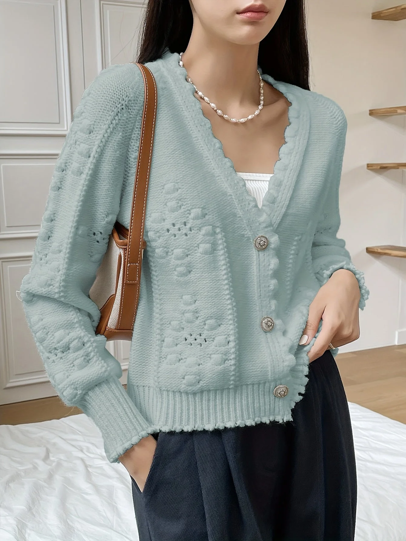 Heidi-Mode | Zeitlose und Elegante Strickjacke - Image 4