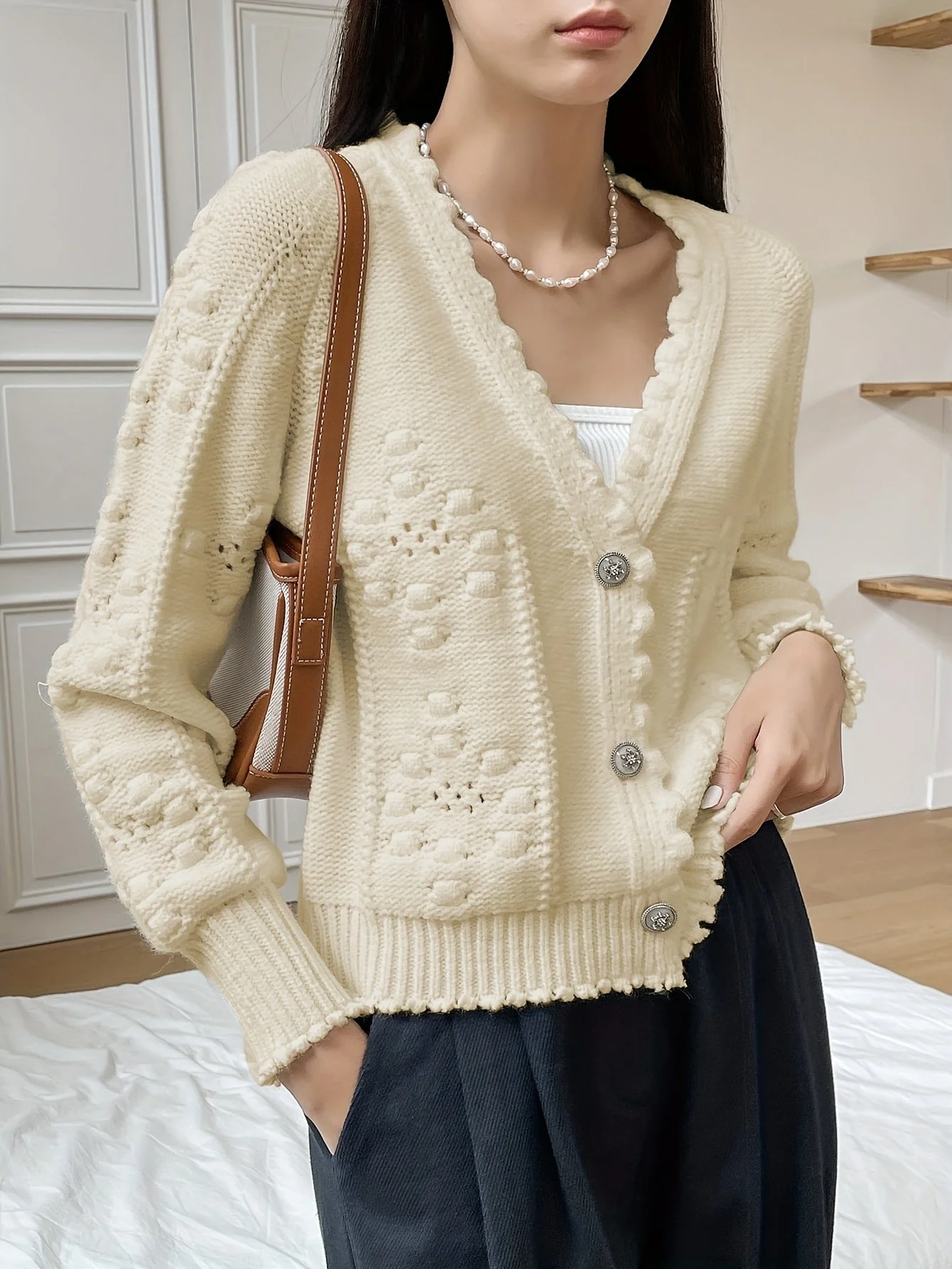 Heidi-Mode | Zeitlose und Elegante Strickjacke - Image 5