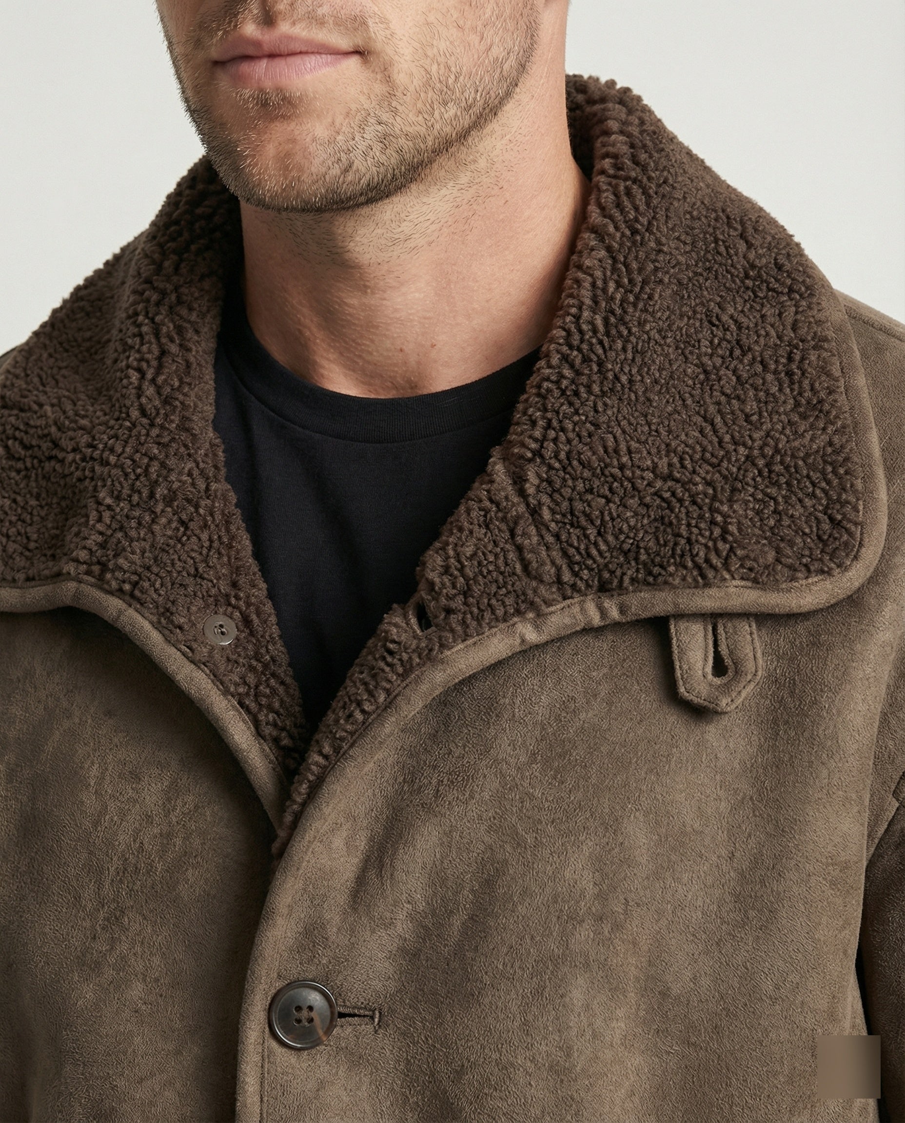 Herren extraweiter Lammfellimitat-Fliegerjacke mit Teddyfutter umklappbarem Kragen und verdeckten Druckknöpfen Heidi-Mode - Image 2