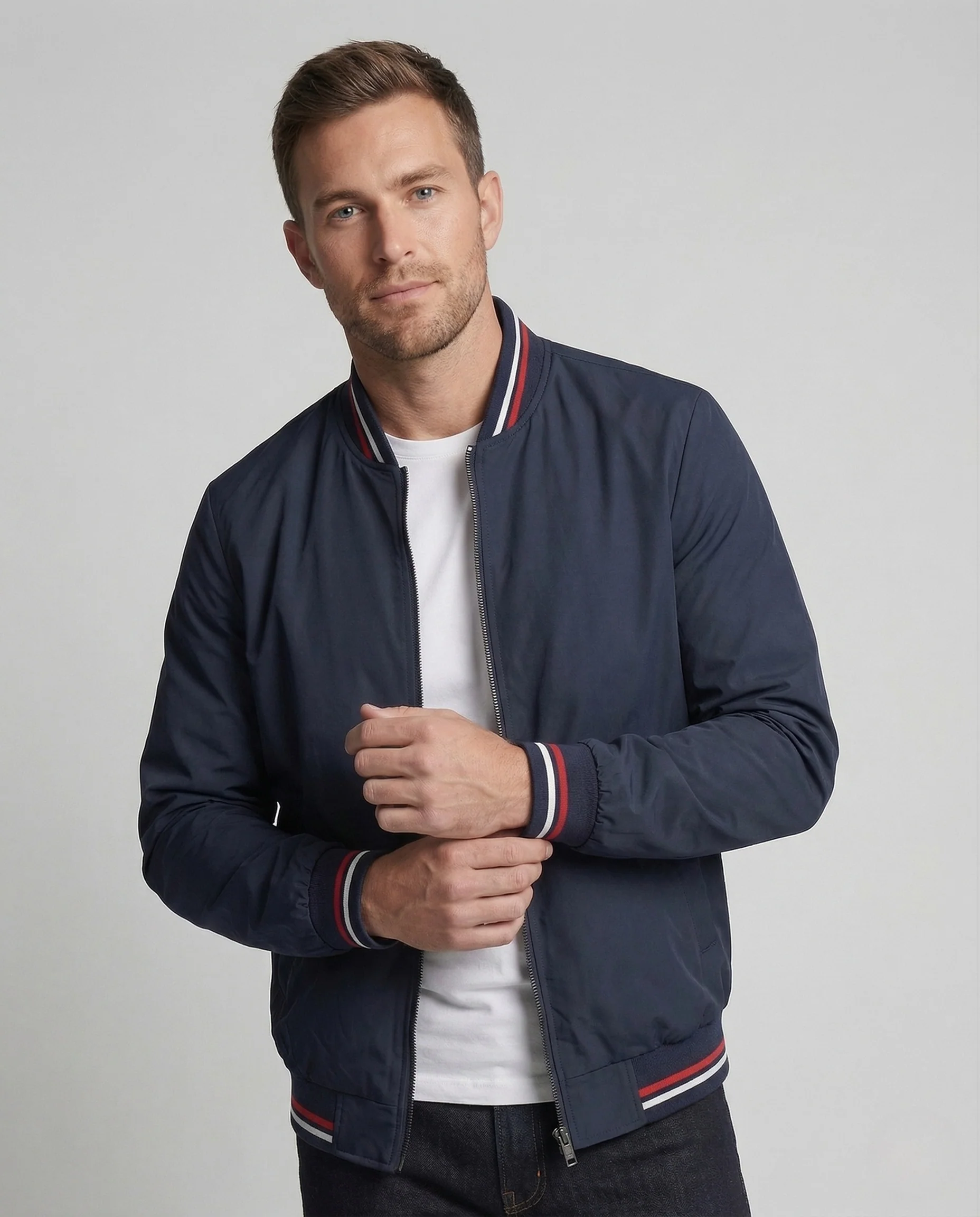 Herren Übergangsjacke mit Stehkragen & Wasserabweisendem Material | Heidi-Mode