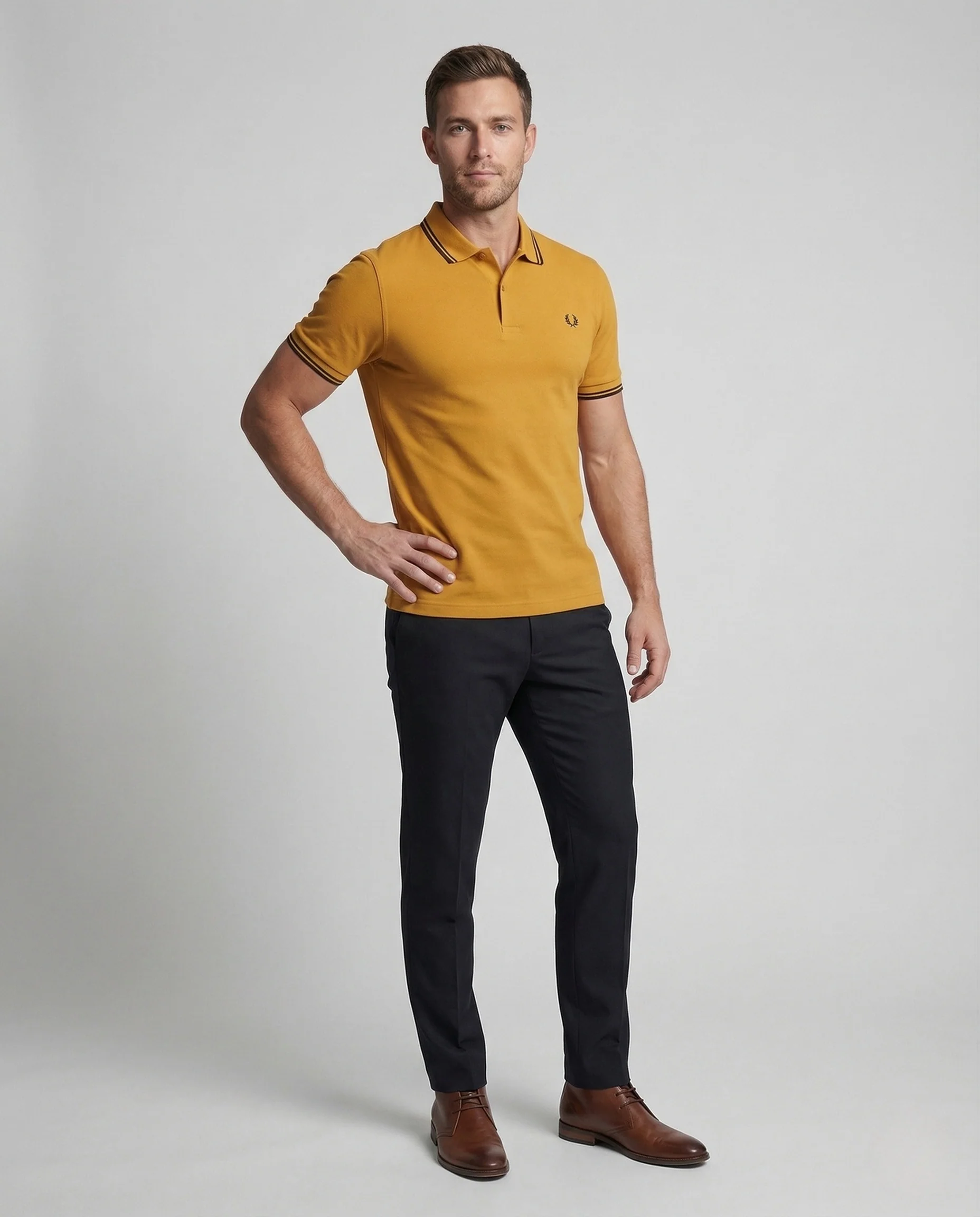 Herren Klassisches Piqué Poloshirt Slim Fit mit Brustlogo