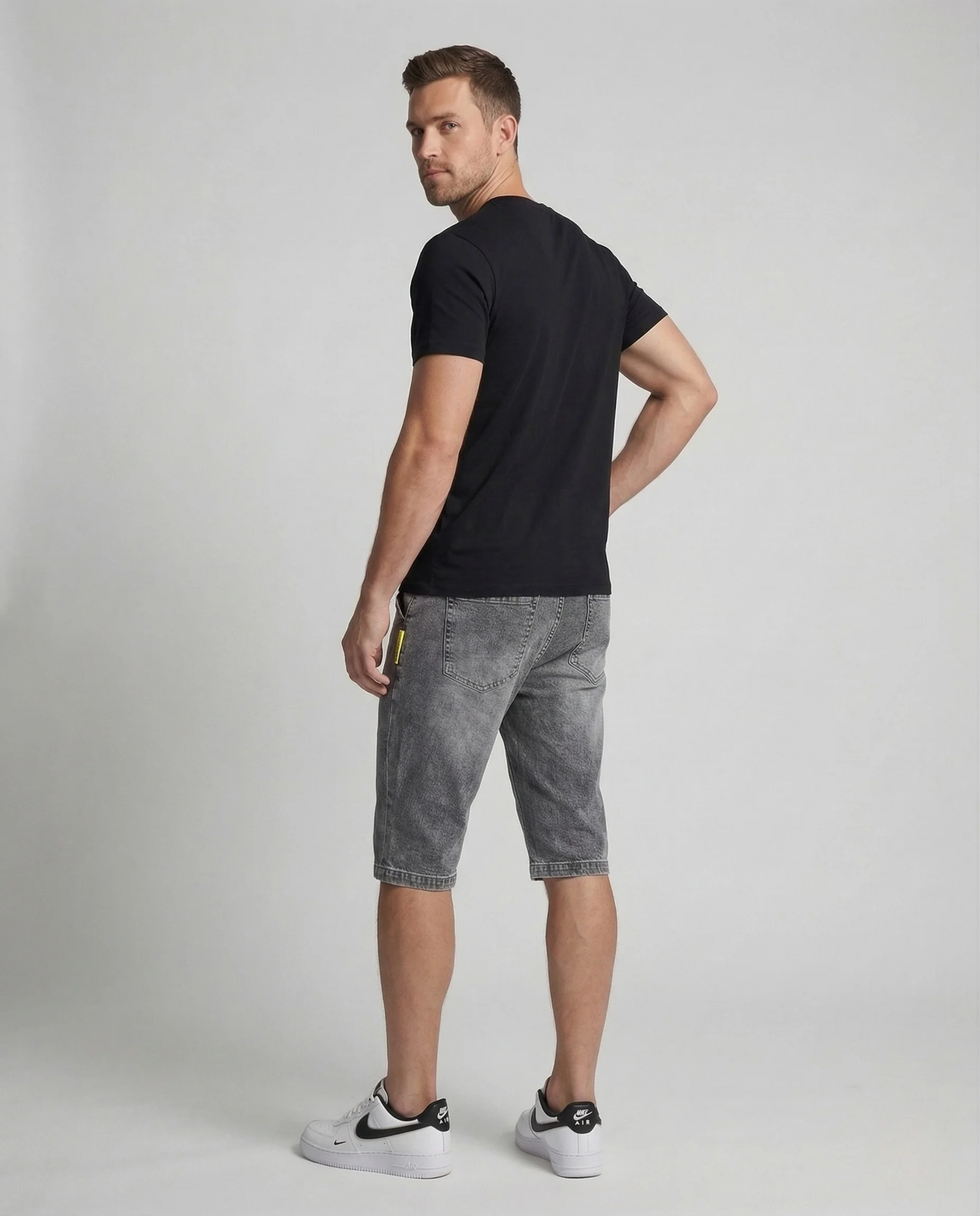 Herren Jeansshorts Knielang Elastikbund - Image 4