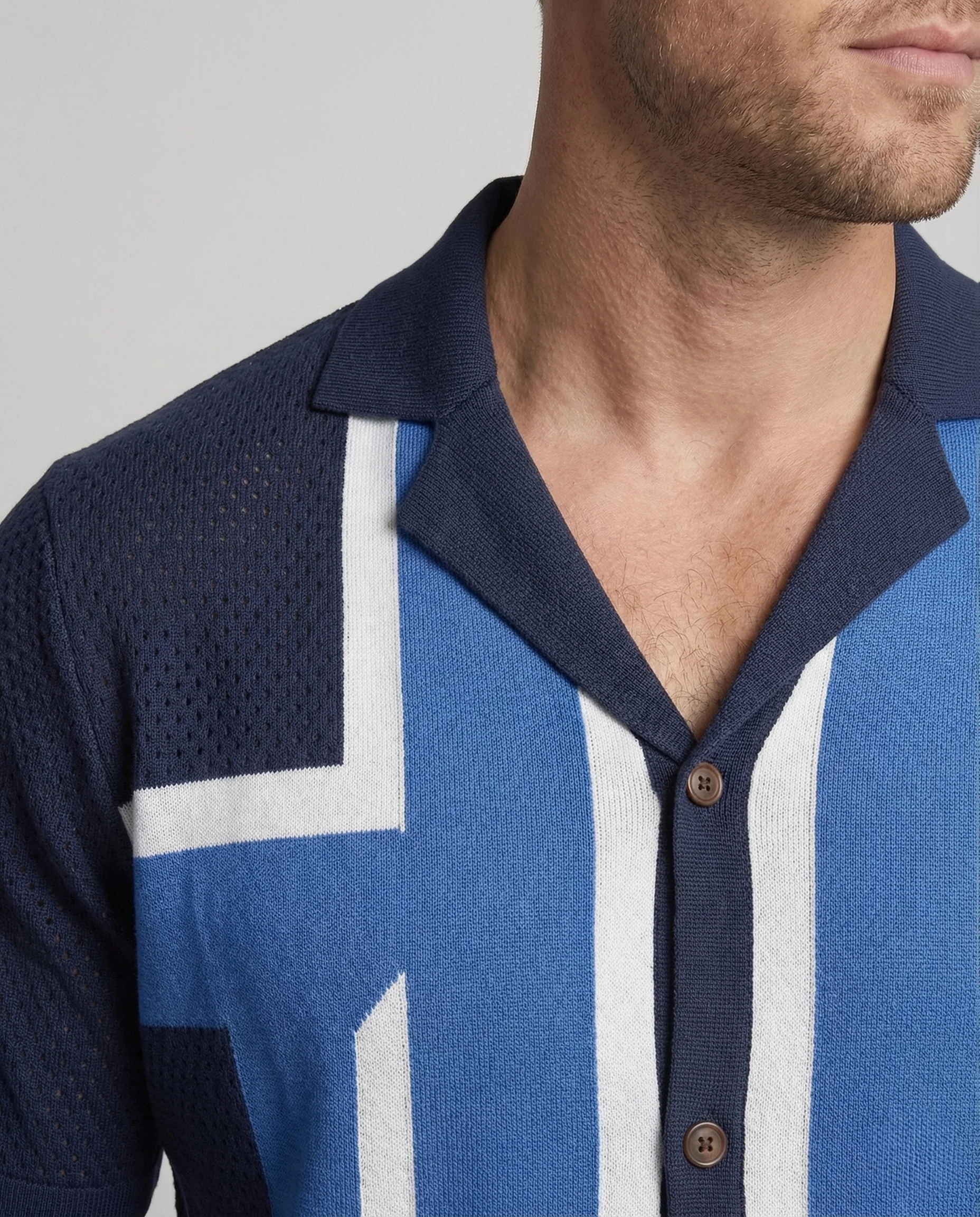 Herren Kurzarm Strickhemd mit Reverskragen und Netzstruktur - Image 3