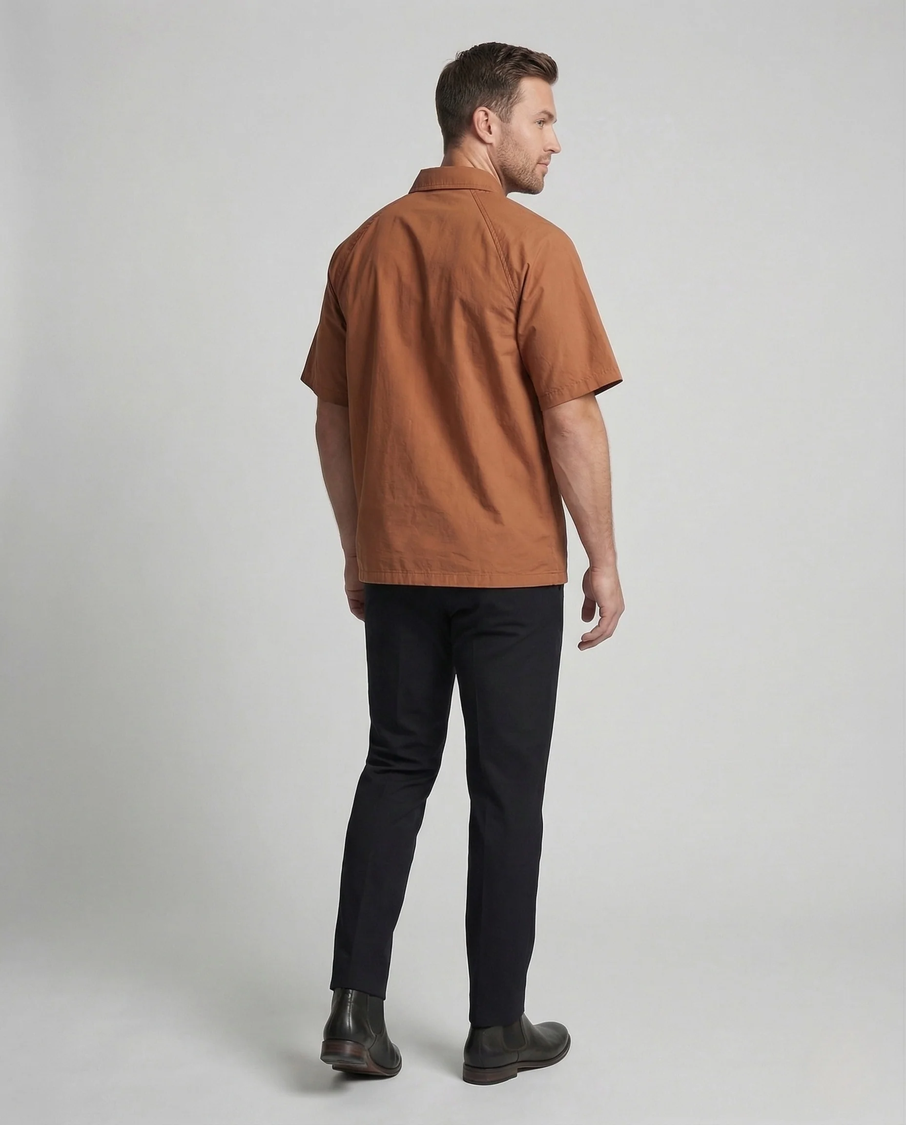 Herren Oversize Kurzarm Poloshirt mit Raglanärmeln und Logo Patch - Image 4