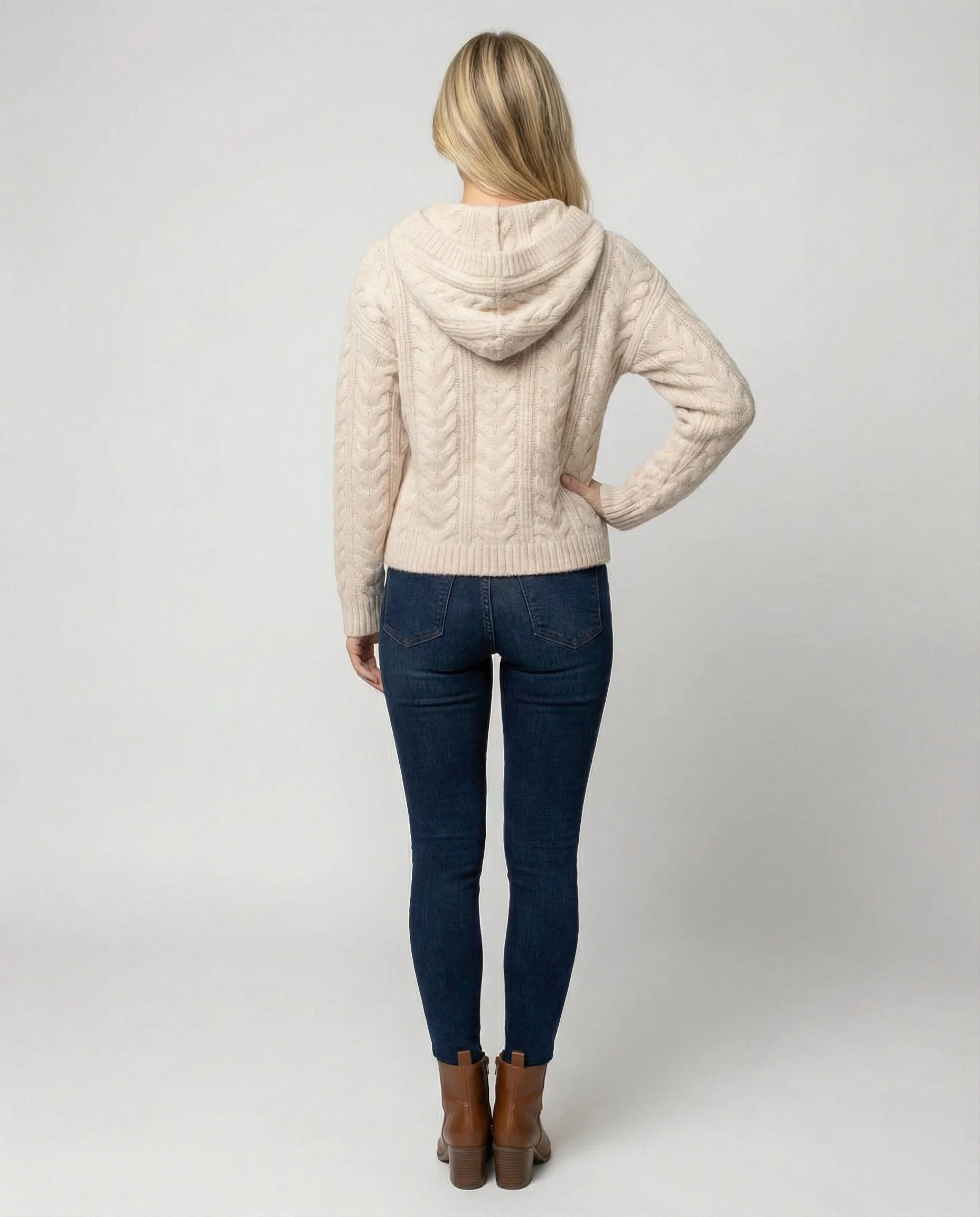 Kuscheliger Damen Strickpullover mit Kapuze Weißer Longsleeve Casual Look - Image 4