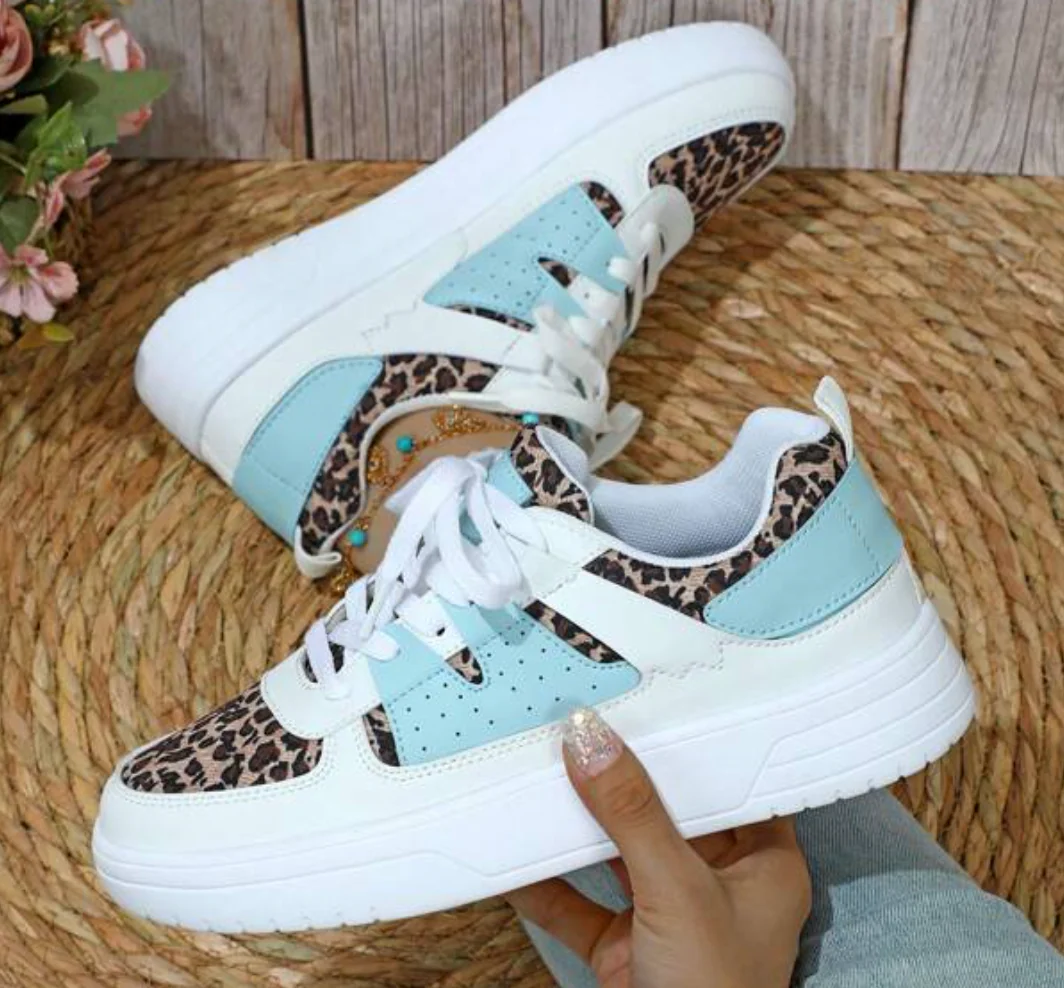 Stilvolle und bequeme Sneaker in einem einzigartigen Design Heidi Mode - Image 7