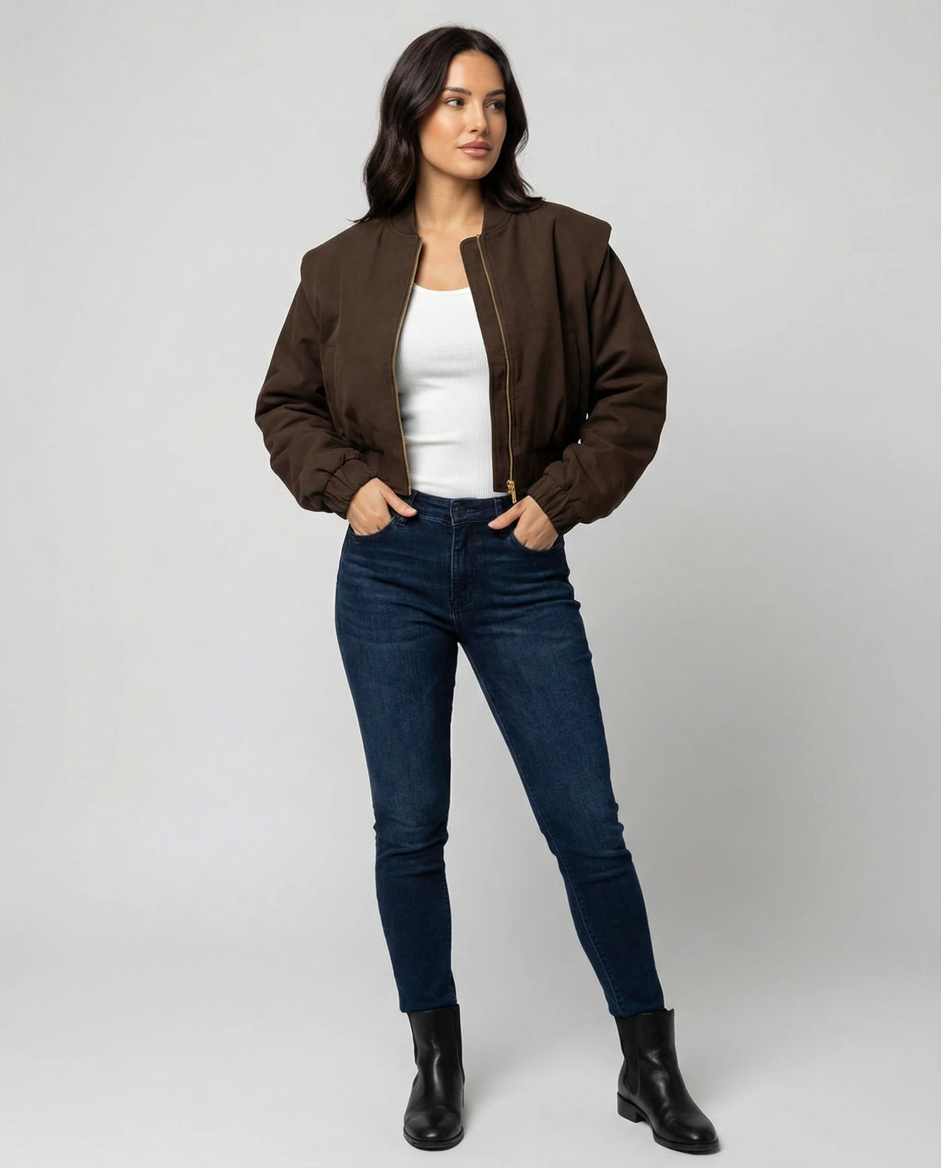Taillierte Damen Kunstlederjacke mit Schulterpolstern Braun Kurz geschnitten Modisch - Image 2