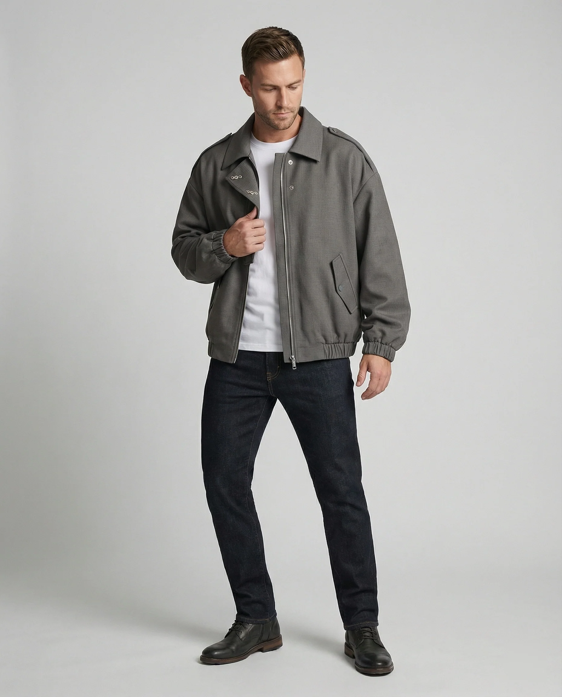 Weit geschnittene Blousonjacke mit verdecktem Reißverschluss Druckknopfmanschetten und elastischem Saum Heidi-Mode - Image 4