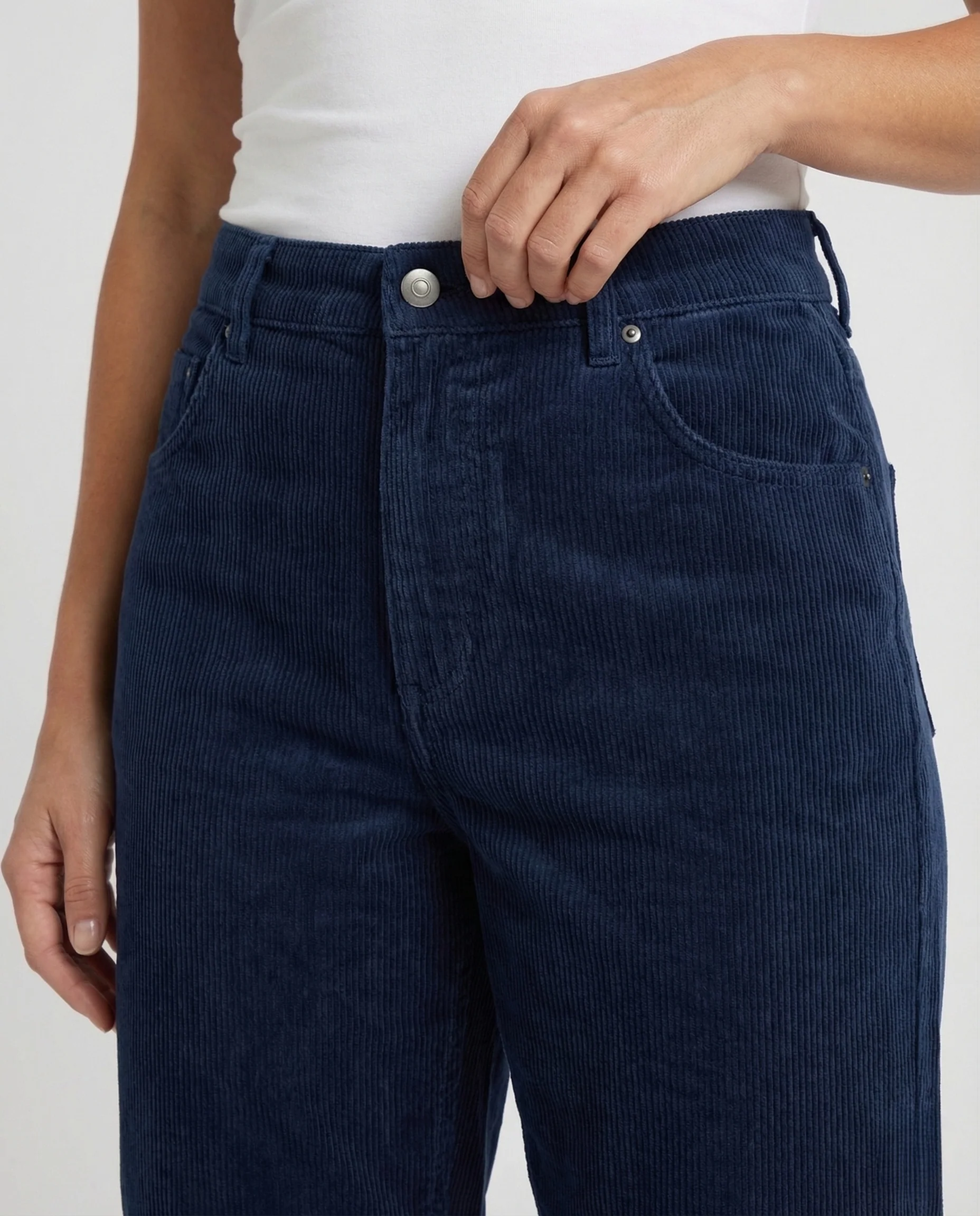 Unisex Weite Cordhose mit Feiner Struktur und Knieabnähern - Image 3